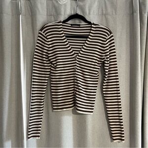 ❤️ Fitted stripped knit cardigan